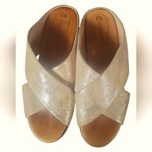 Corso Como Bilanka Women's Metallic Gold Leather Wedge Cross Criss-Cross Sandals